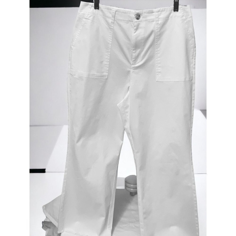 NEW DIRECTIONS FRINGED CUFF WHITE STRETCH FLAT FRONT STRAIGHT LEG PANTS NEW 12